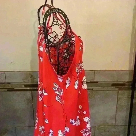 Sienna Sky Floral Top Size S - Picture 2 of 4